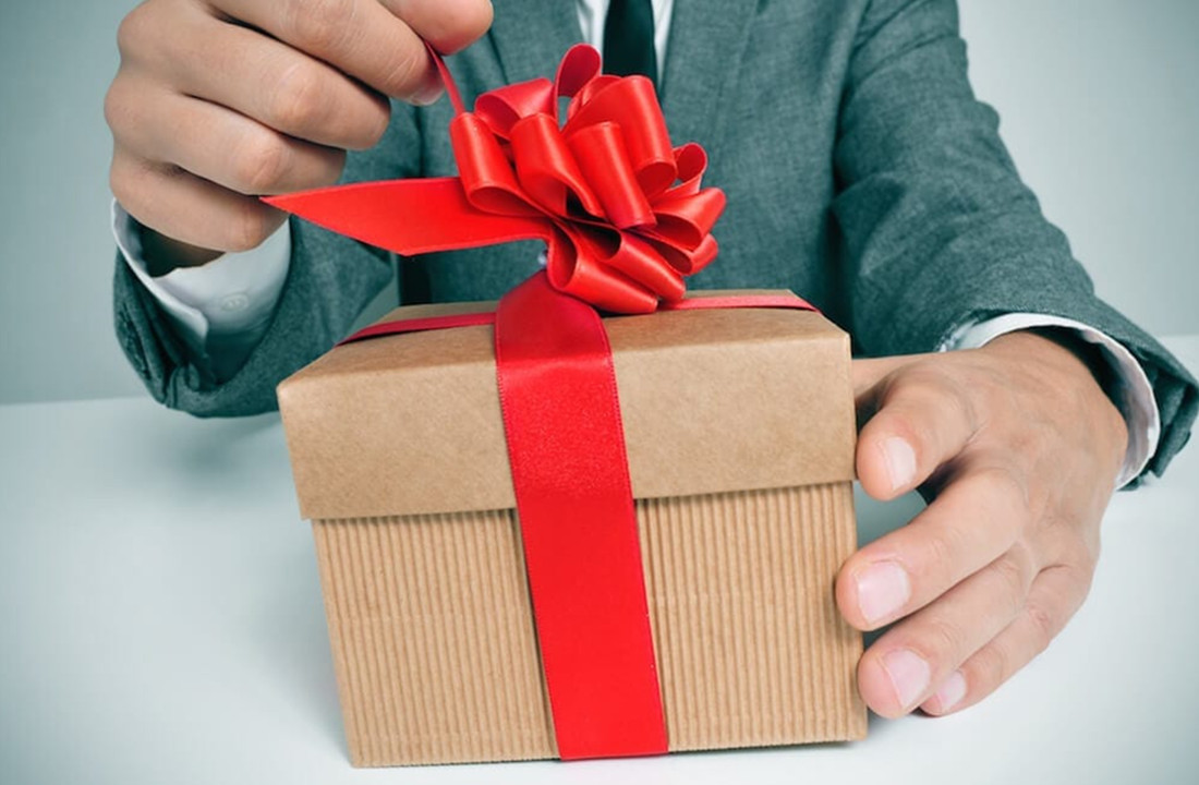 5 Funny Customizable Gifts You Can Buy Online Today s Share